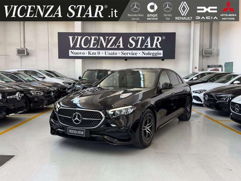 Nero Usata 2024 Mercedes E220 Premium Tre volumi | 54.800 € (Buon prezzo) - Immagine 1/4