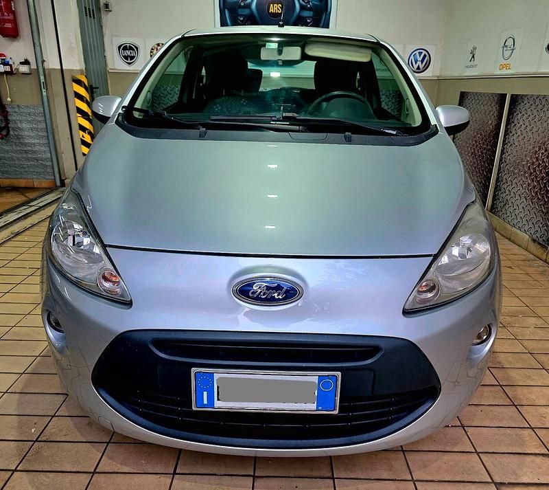 Usata Ford Ka 74 CV (54 kW) 2013 Argento Utilitaria