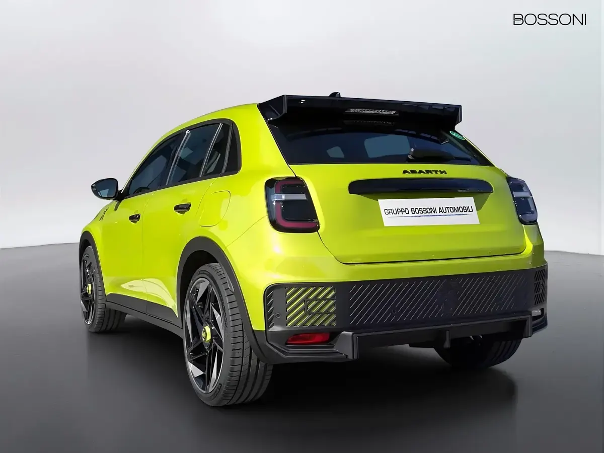 Nuova Abarth 600e Turismo 105 kW (143 CV) 2025 Verde SUV
