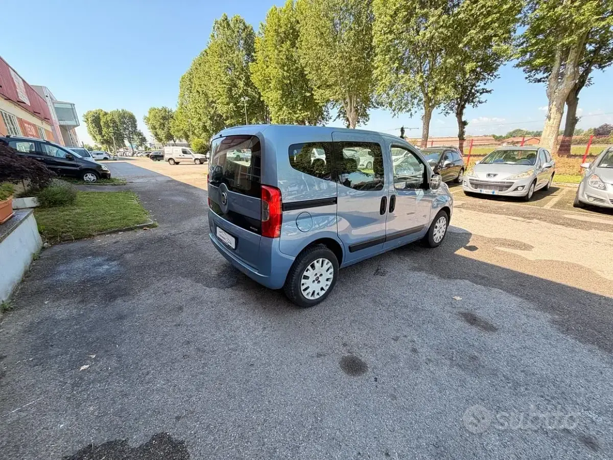 Usata Fiat Qubo Dynamic 95 CV (69 kW) 2012 Blu Monovolume