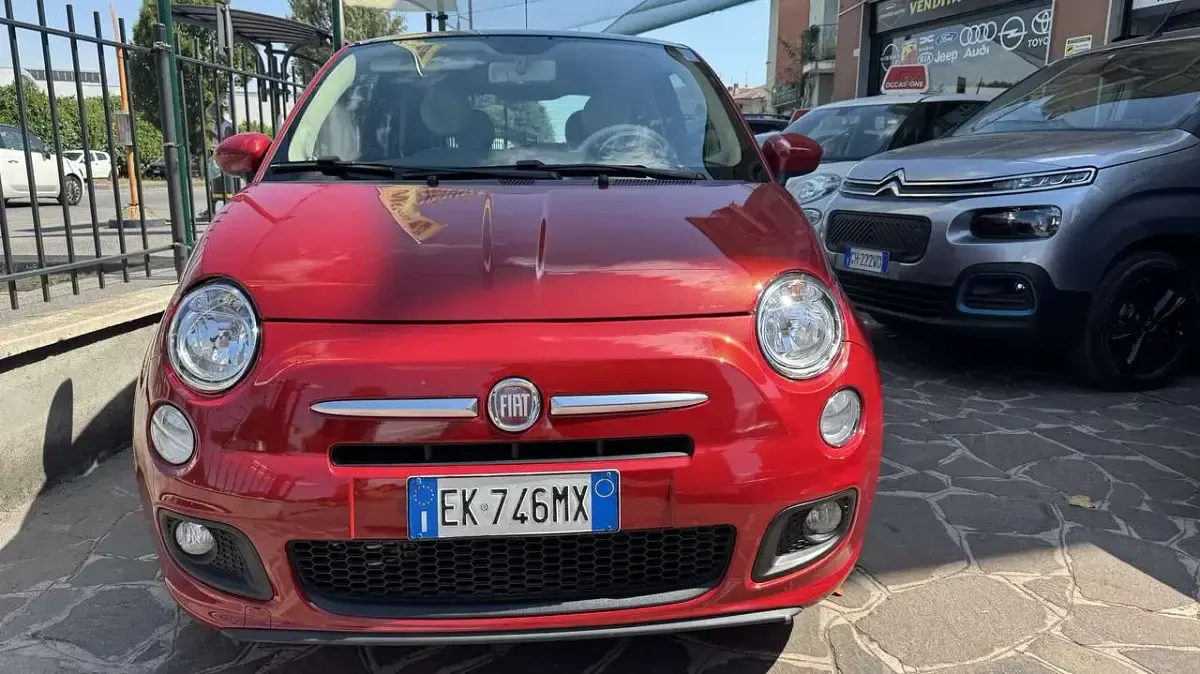 Usata Fiat 500 Lounge 69 CV (50 kW) 2012 Rosso Utilitaria