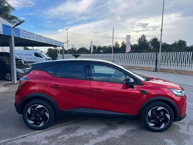 Nuova Renault Captur Techno 101 CV (74 kW) 2025 Rosso SUV