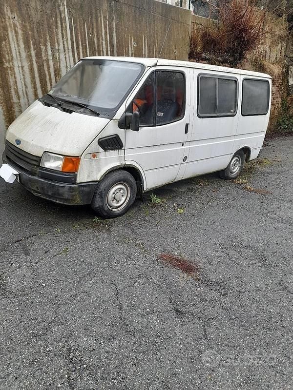 Usata Ford E-Transit 1989 Bianco Furgone
