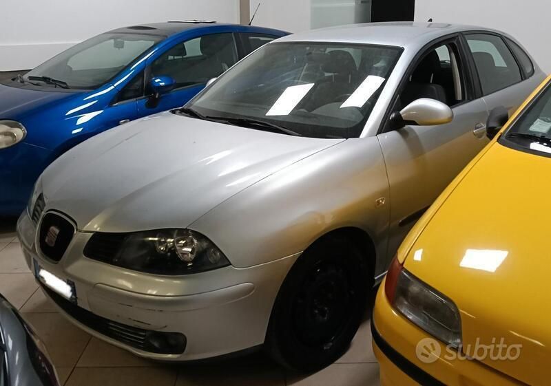 Usata Seat Ibiza Reference 80 CV (58 kW) 2005 Argento Berlina