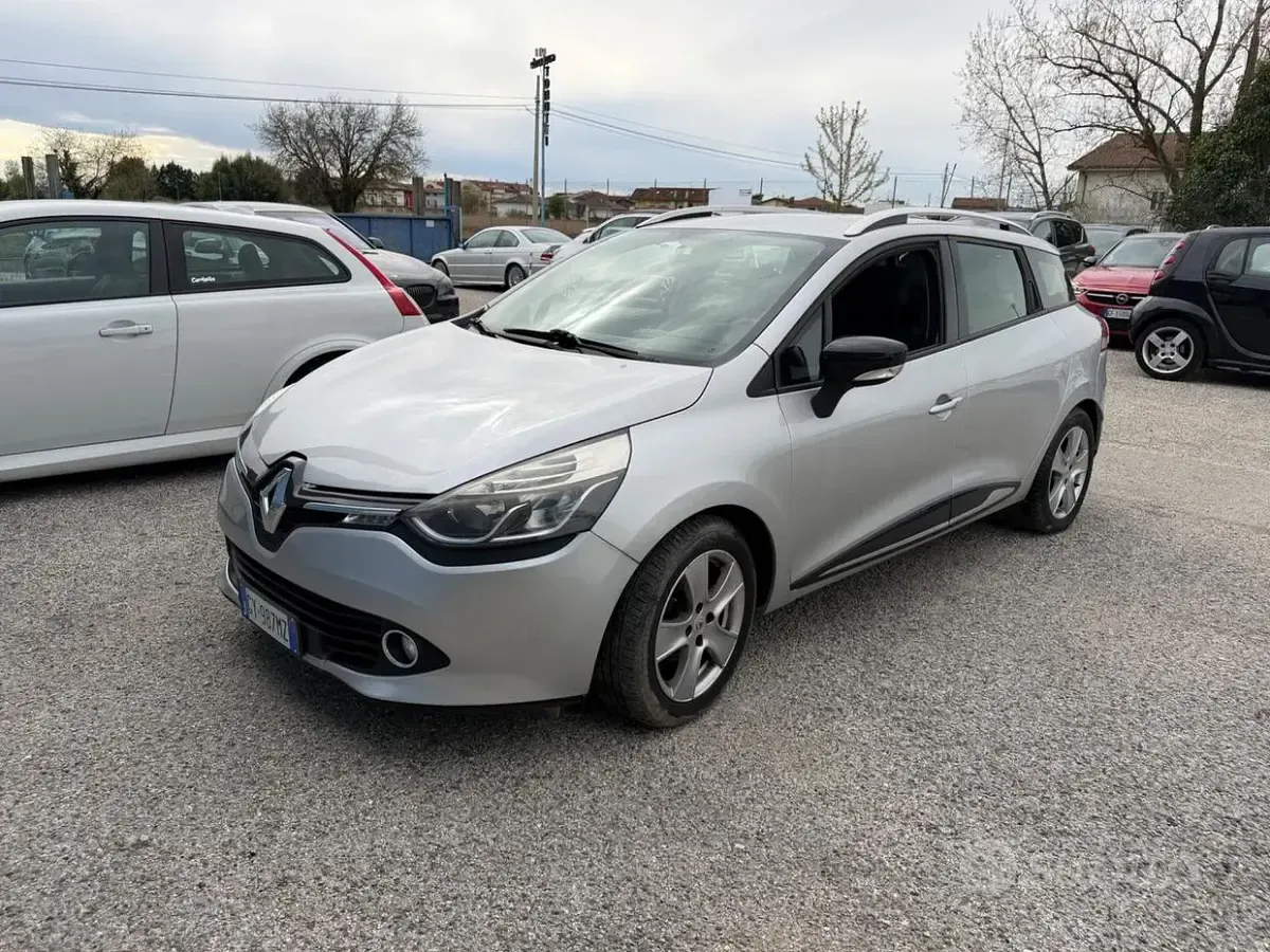 Usata Renault Clio GrandTour 90 CV (66 kW) 2016 Grigio Station wagon