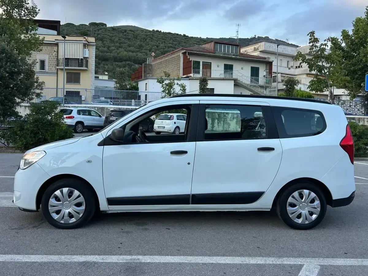 Usata Dacia Lodgy Essentiel 109 CV (80 kW) 2019 Bianco Monovolume