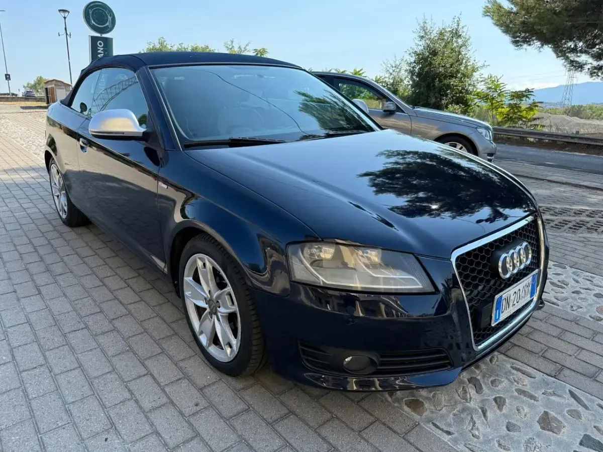 Usata Audi A3 Cabriolet Ambition 105 CV (77 kW) 2009 Blu Cabrio