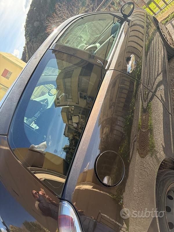 Usata Lancia Ypsilon 69 CV (50 kW) 2008 Marrone Utilitaria