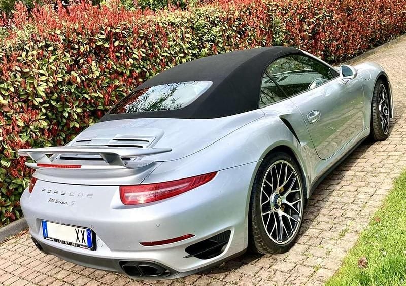 Usata Porsche 911 Turbo S Cabriolet 560 CV (411 kW) 2015 Argento Cabrio