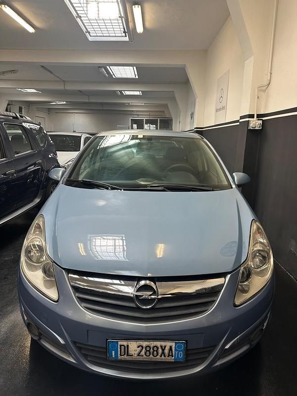 Usata Opel Corsa Cosmo 75 CV (55 kW) 2007 Blu Utilitaria