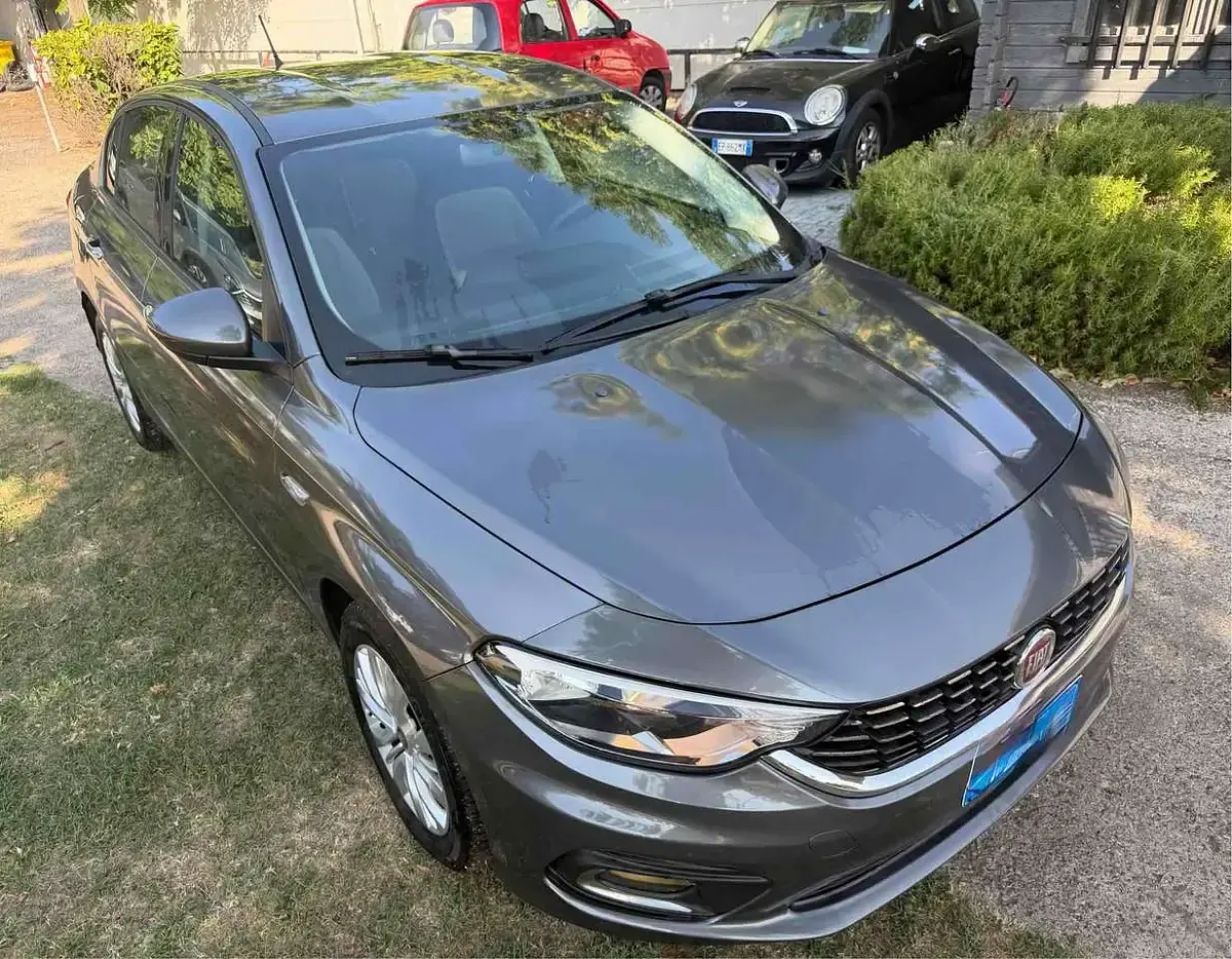 Usata Fiat Tipo Opening Edition 95 CV (69 kW) 2016 Grigio Berlina