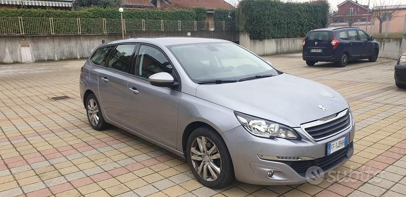 Usata Peugeot 308 SW 120 CV (88 kW) 2016 Grigio Station wagon
