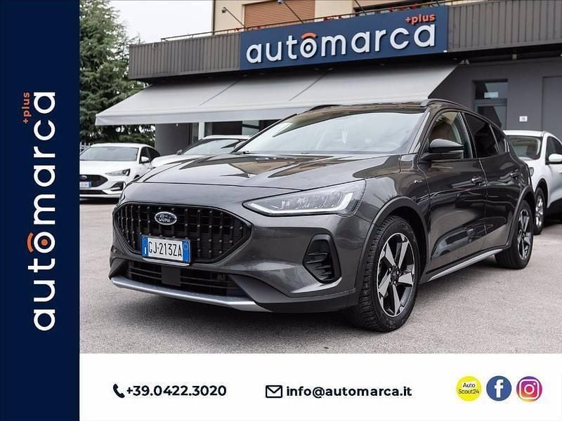 Usata Ford Focus Active 125 CV (91 kW) 2022 Grigio metallizzato SUV