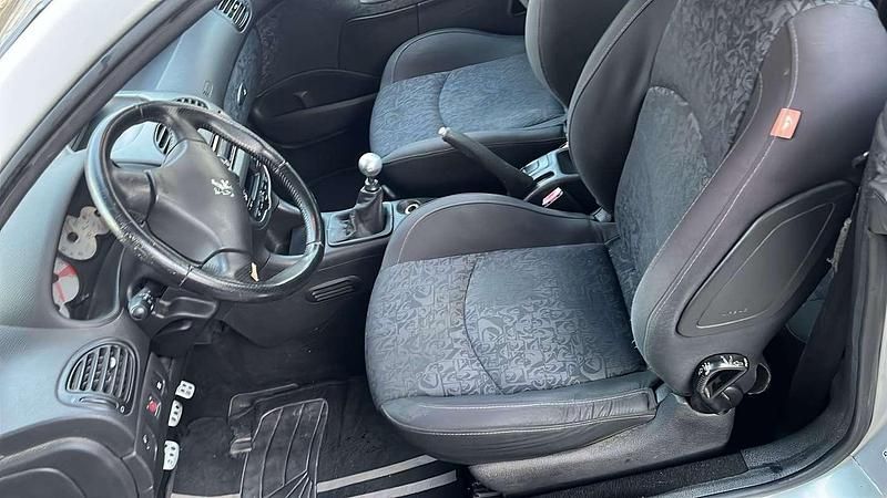 Grigio Usata 2005 Peugeot 206 CC Cabrio | 1200 € (Super prezzo) - Immagine 1/3