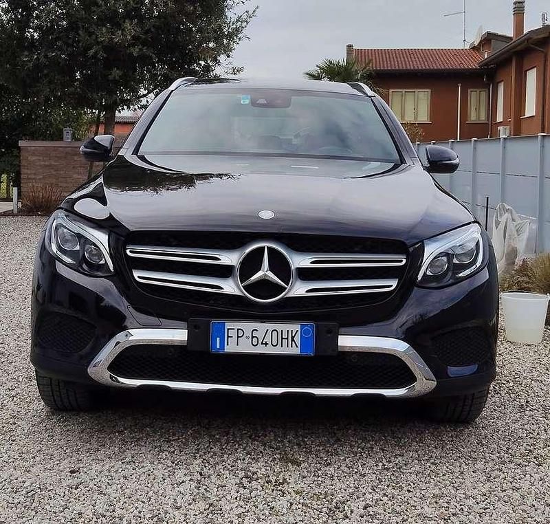 Usata Mercedes GLC220 Premium 170 CV (125 kW) 2017 Nero SUV