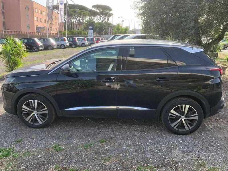 Usata Peugeot 3008 Allure 130 CV (95 kW) 2023 Nero SUV