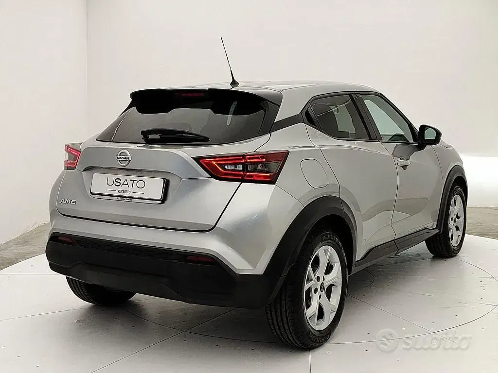 Usata Nissan Juke 114 CV (83 kW) 2022 Grigio SUV