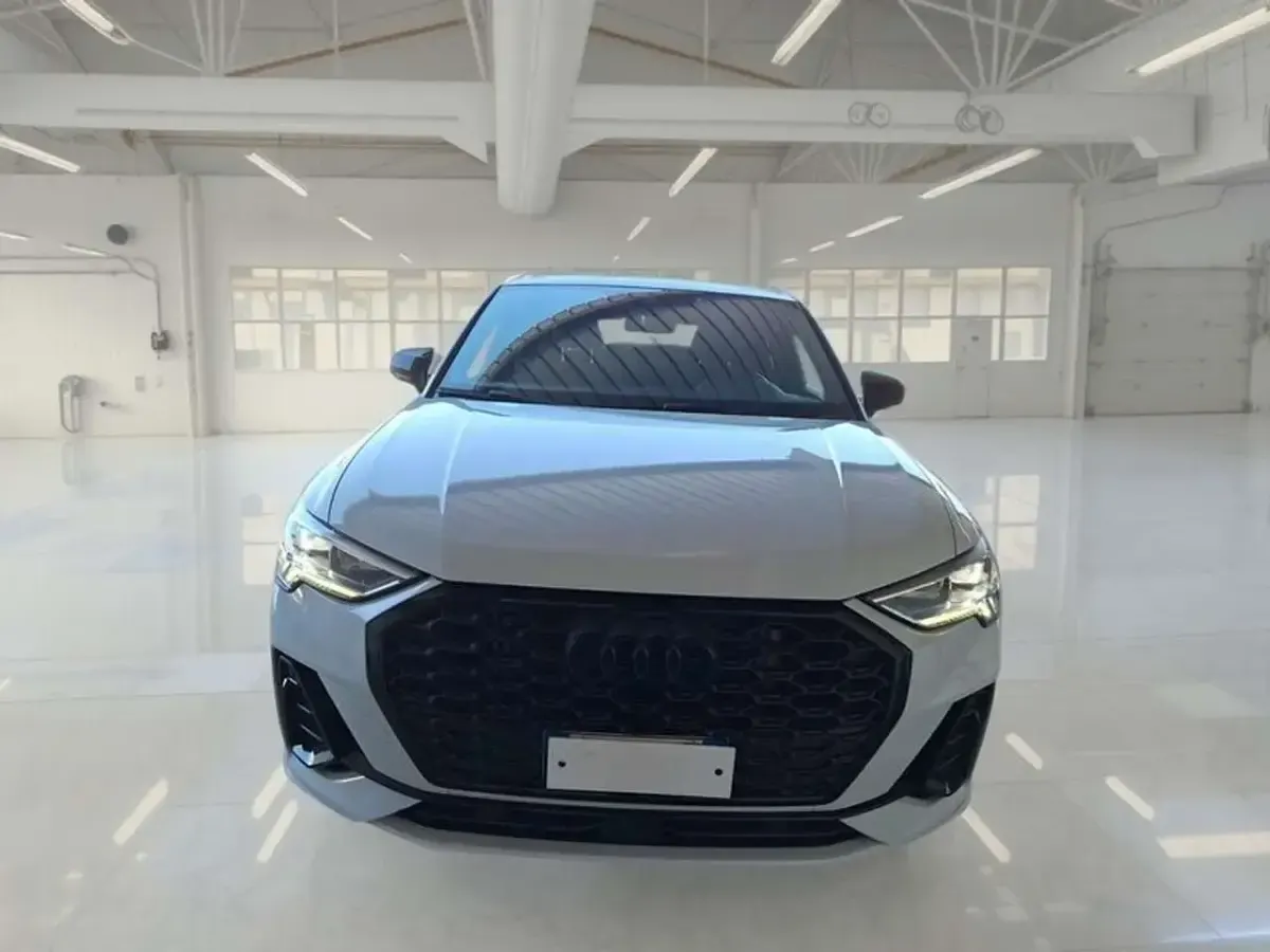 Usata Audi Q3 Sportback 150 CV (110 kW) 2023 Bianco SUV