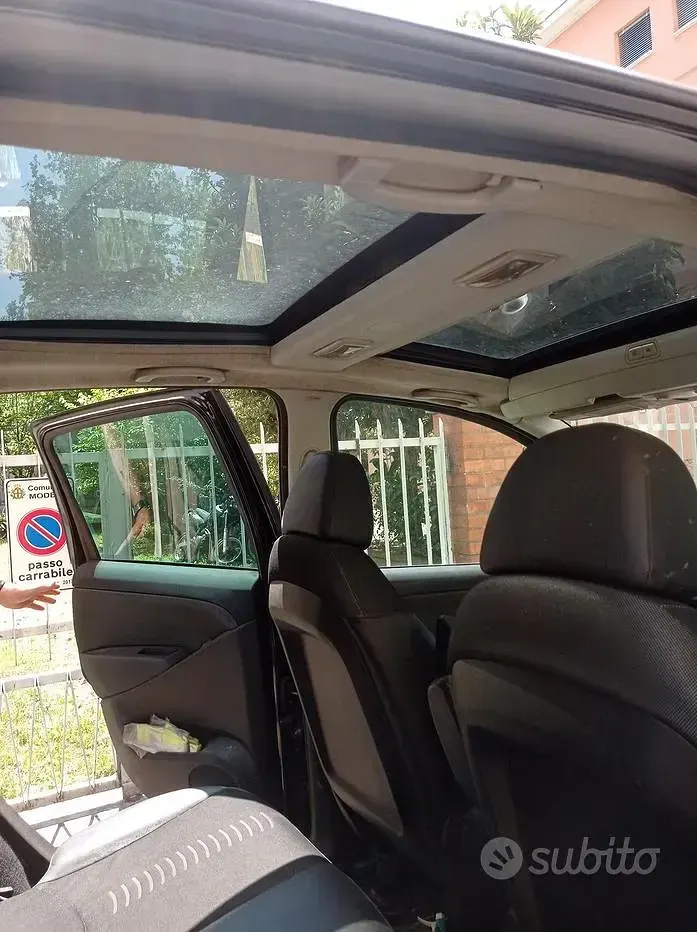 Usata Fiat Idea Emotion 95 CV (69 kW) 2006 Nero Monovolume