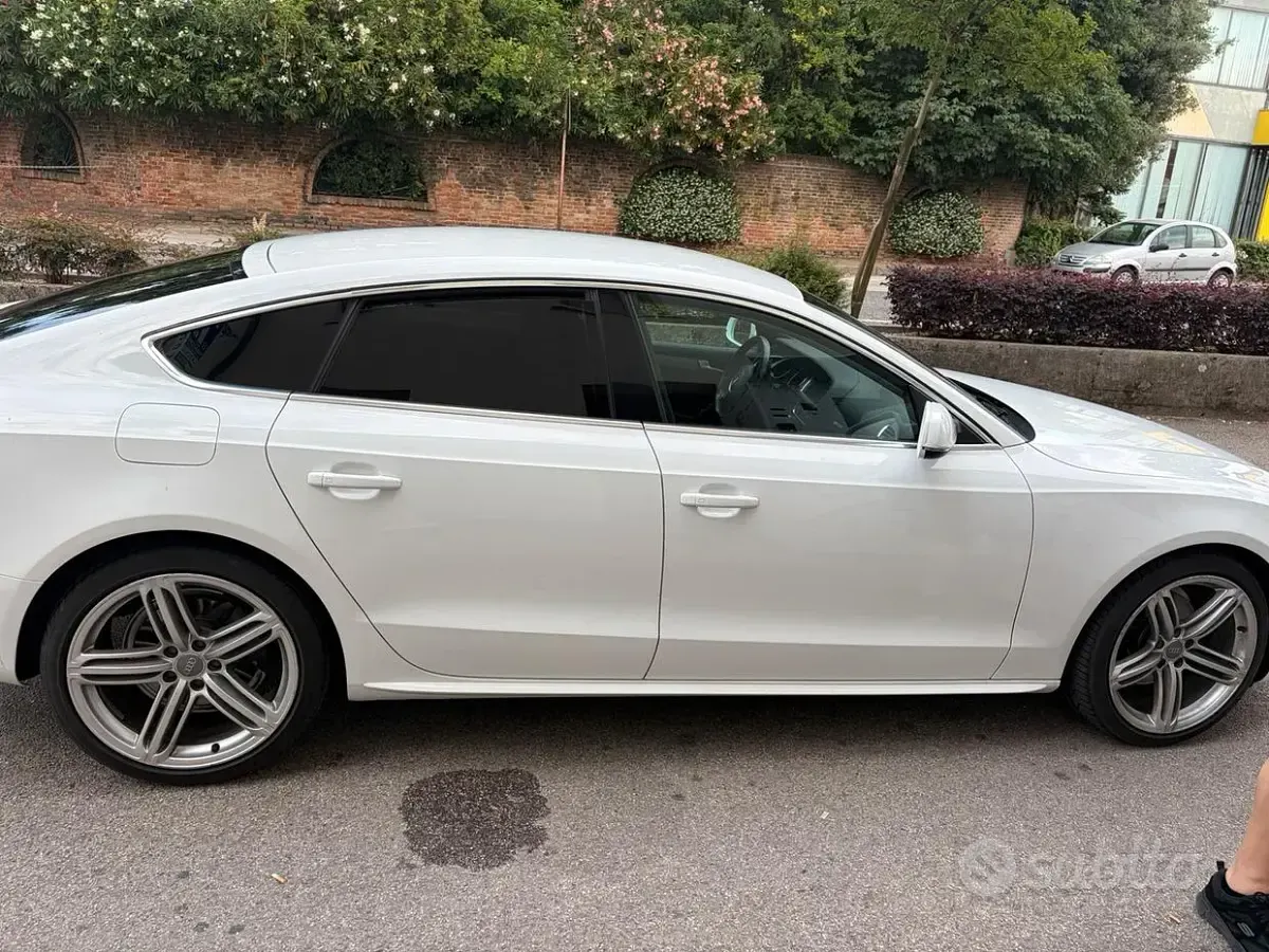 Usata Audi A5 170 CV (125 kW) 2014 Bianco Coupé