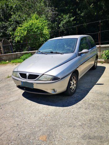 Lancia ypsilon 1999