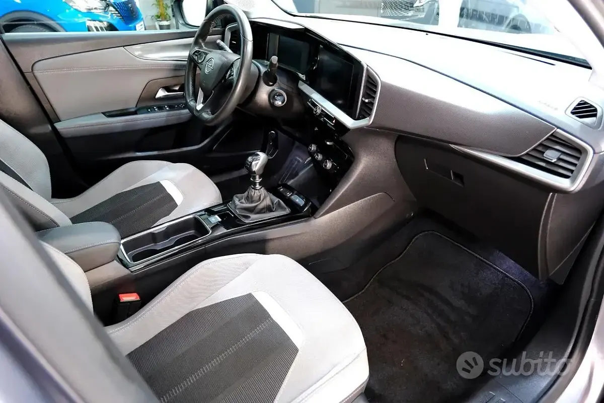 Usata Opel Mokka Elegance 136 CV (100 kW) 2024 Grigio SUV