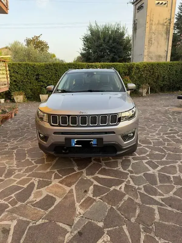 Usata Jeep Compass 120 CV (88 kW) 2018 Grigio SUV