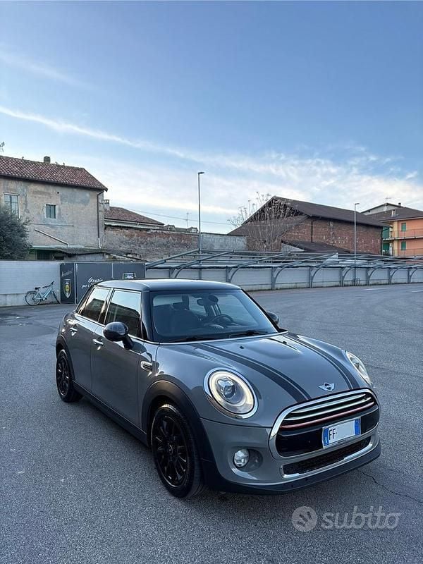 Usata Mini Cooper D Business 116 CV (85 kW) 2015 Utilitaria