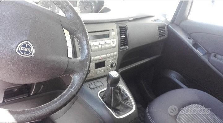 Usata Lancia Musa 90 CV (66 kW) 2008 Nero Monovolume