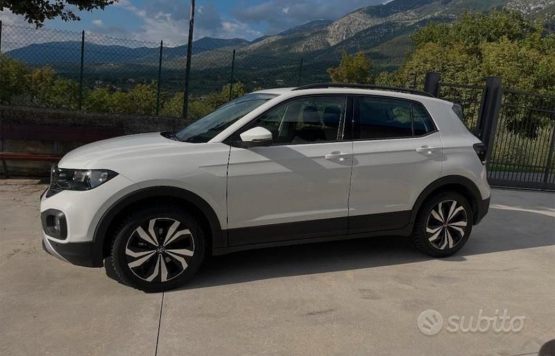 Usata 2021 VW T-Cross Style SUV | 17.800 € (Cara) - Immagine 1/4