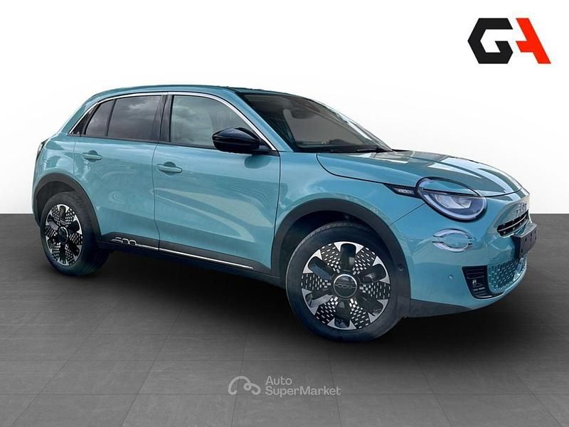 Usata Fiat 600 La Prima 136 CV (100 kW) 2024 Blu/azzurro SUV