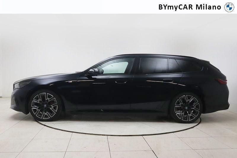 Usata BMW i5 M Sport 249 kW (339 CV) 2024 Nero Station wagon
