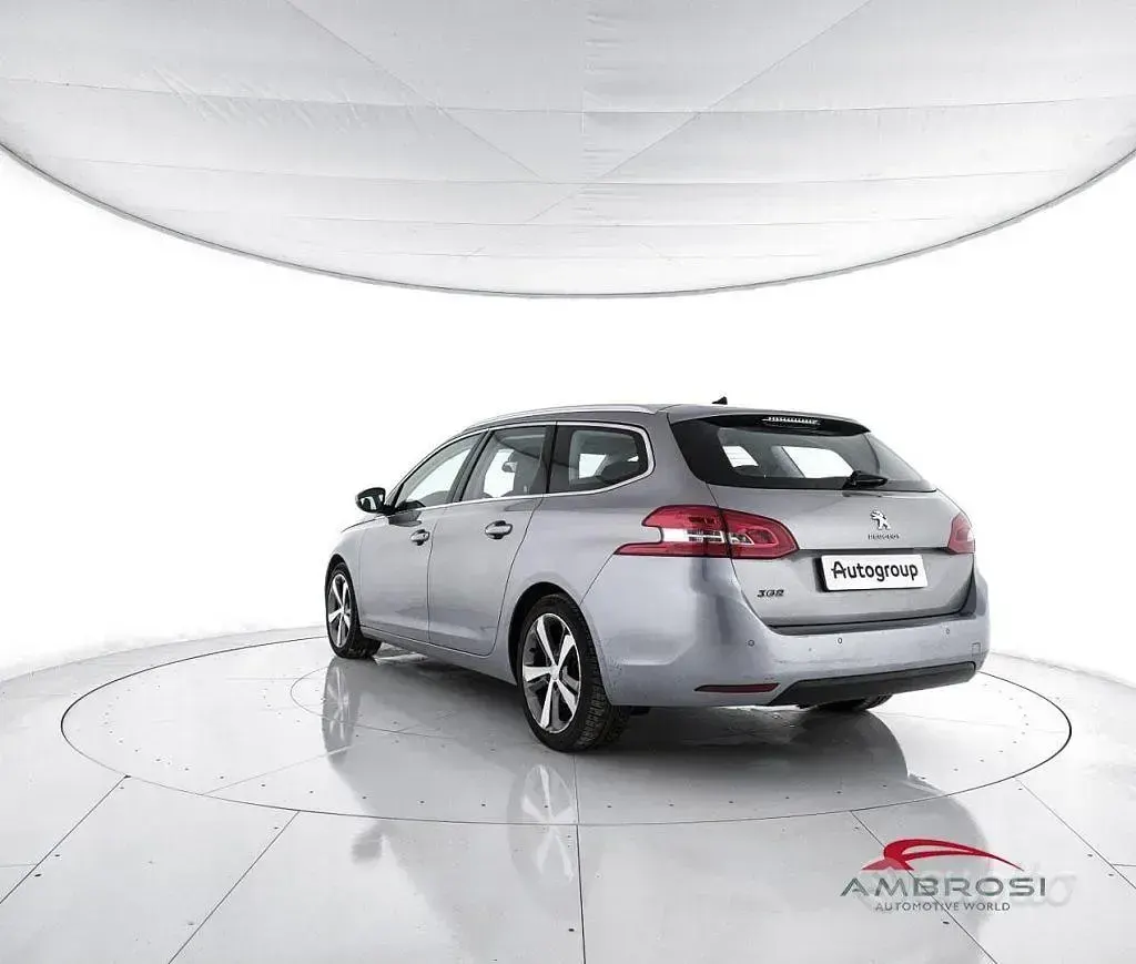 Usata Peugeot 308 SW Allure 131 CV (96 kW) 2018 Grigio Station wagon