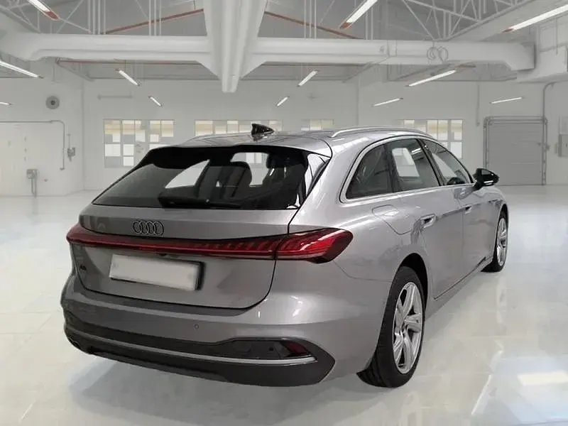 Usata Audi A5 Advanced 203 CV (149 kW) 2026 Grigio Station wagon