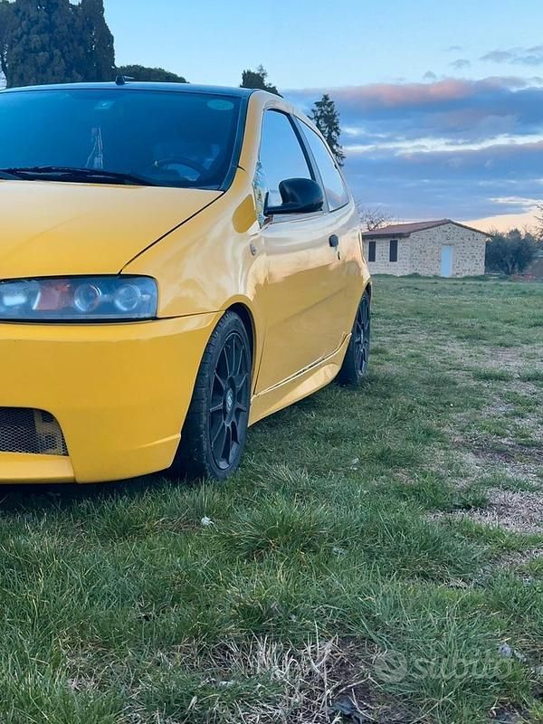 Usata Fiat Punto 1999 Giallo Utilitaria