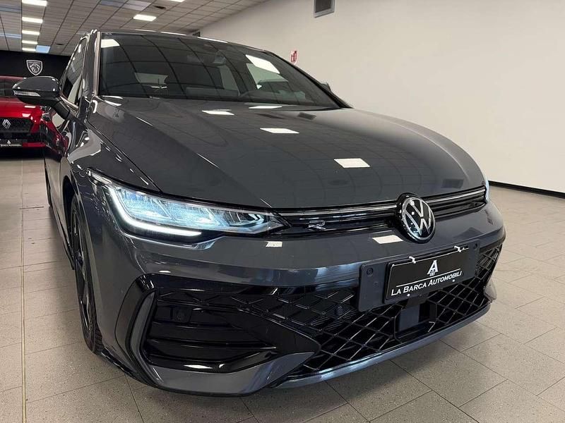 Usata VW Golf VIII R-line 150 CV (110 kW) 2025 Grigio Berlina