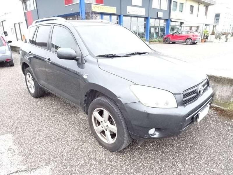 Usata Toyota RAV4 Luxury 177 CV (130 kW) 2006 SUV
