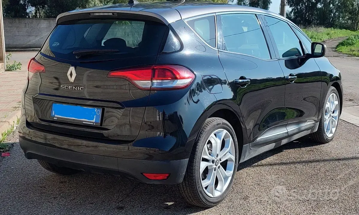Usata Renault Scénic IV 131 CV (96 kW) 2019 Nero Monovolume