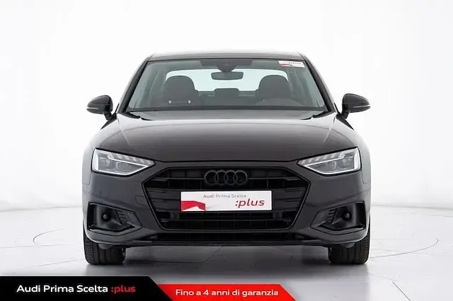 Usado Audi A4 Advanced Plus 163 CV (119 kW) 2024 Negro Berlina