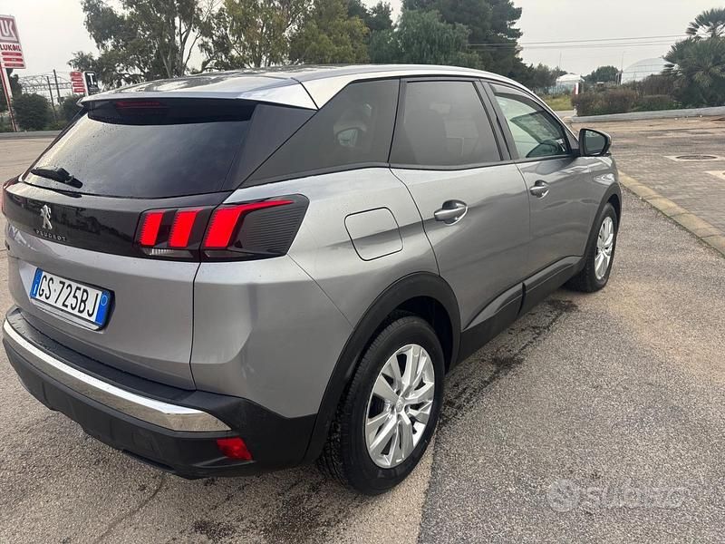 Usata Peugeot 3008 2019 Grigio SUV