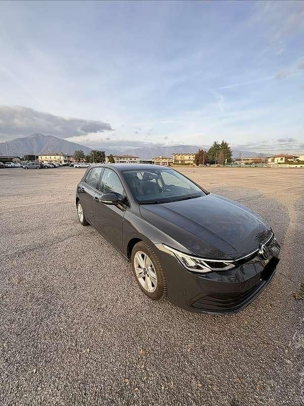Usata VW Golf VIII 116 CV (85 kW) 2021 Grigio Berlina