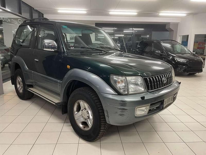 Verde Usata 2001 Toyota Land Cruiser SUV | 14.000 € (Cara) - Immagine 1/4