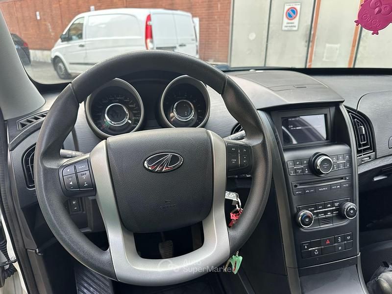 Usata Mahindra XUV500 140 CV (102 kW) 2016 SUV