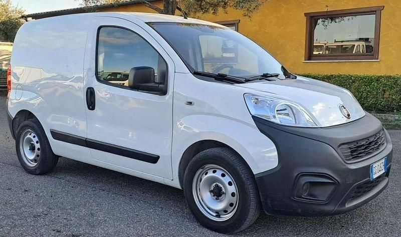 Bianco Usata 2021 Fiat Fiorino Furgone | 8200 € (Ottimo prezzo) - Immagine 1/4