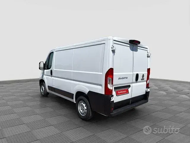 Usata Fiat Ducato 120 CV (88 kW) 2023 Bianco Furgone