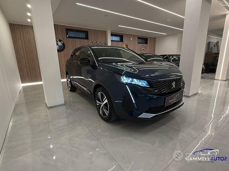 Usata Peugeot 3008 Allure 131 CV (96 kW) 2022 Blu SUV