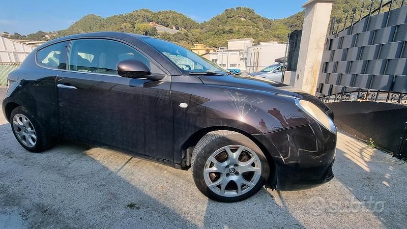 Usata Alfa Romeo MiTo Progression 120 CV (88 kW) 2010 Nero Utilitaria