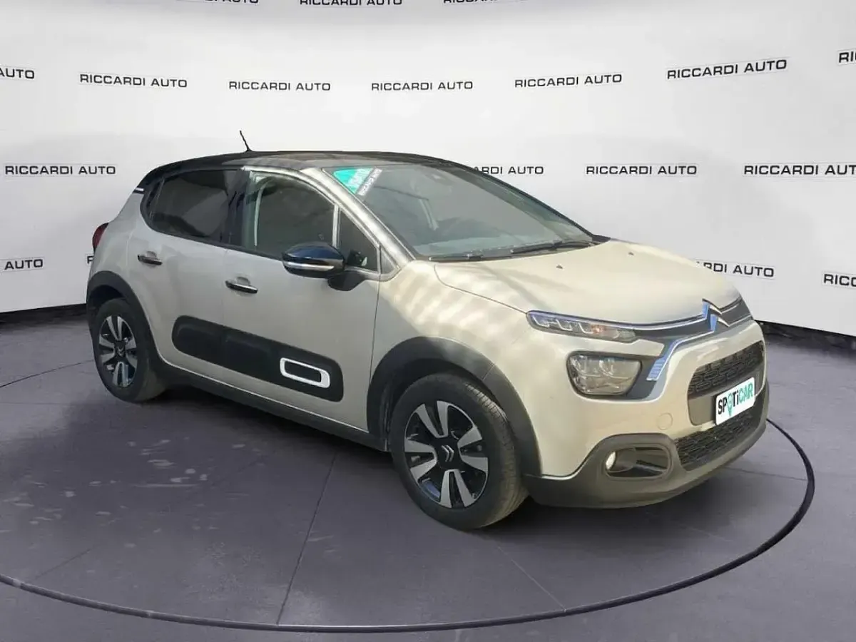 Usata Citroën C3 PureTech 110 CV (80 kW) 2023 Beige Utilitaria