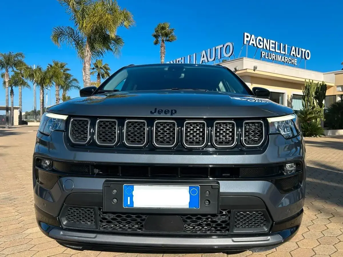 Usata Jeep Compass 179 CV (131 kW) 2023 Grigio SUV