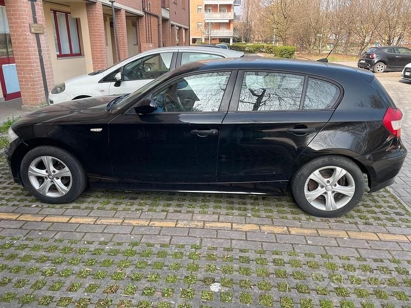 Usata BMW 118 2006 Nero Utilitaria
